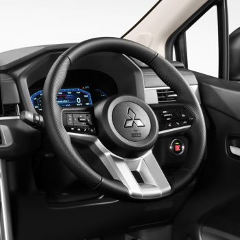 interior xpander 4